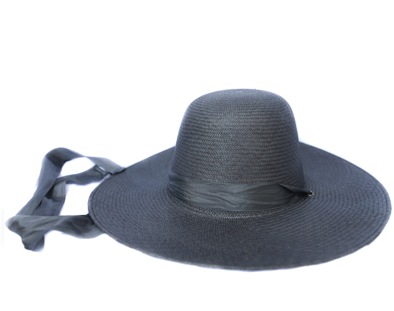 Sunhat, sun hat, beach hat, straw hat, poolside hat, de la Fuente, de la Fuente hats, fashion, fall fashion, los Angeles hats, straw hats, Mexican hat, eco friendly hat, cruelty free hat, de la Fuente millinery, millinery, fedora, wide brim hat, scalloped brim, ribbon hat, scalloped hat, sun hat with ribbon tie, gardening hat, women’s hat, women’s fashion, boat hat, black hat, tall hat, hand embroidered hat, beaded hat, caper hat, de la Fuente caper hat, caper 